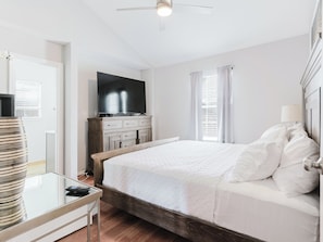 4 Schlafzimmer, Bügeleisen/Bügelbrett, Internetzugang, Bettwäsche
