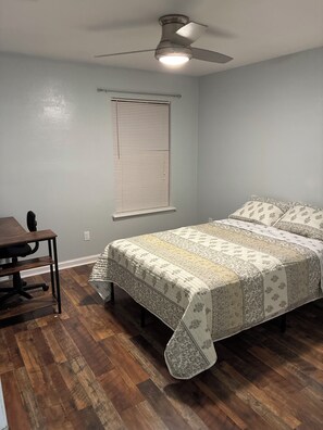 4 bedrooms, WiFi, bed sheets