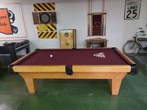 Games room - Tiny HorseShoe Getaway near Flagstaff (Flagstaff)