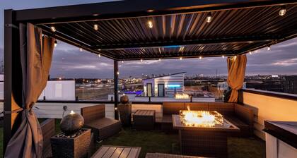 NEW Luxury Home With Rooftop Heated Pool