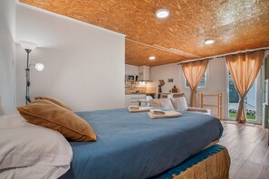 1 bedroom, iron/ironing board, WiFi, bed sheets