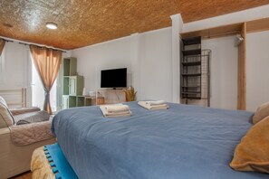 1 habitación, tabla de planchar con plancha, wifi y ropa de cama 