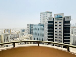 Property grounds - Aplyns Dormitory Male&Female Upper Bed SHARJAH (Sharjah)