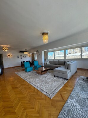 تلفزيون ذكي