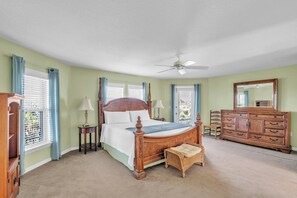 3 bedrooms, iron/ironing board, free WiFi