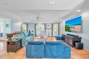 Unclassified image, 3 of 46, button