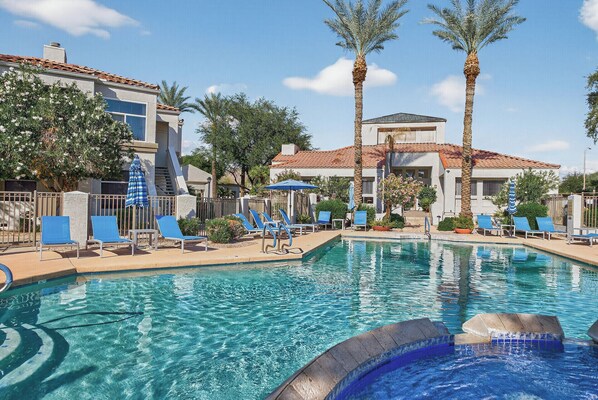 Outdoor pool, a heated pool