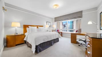 Superior Suite, Partial Ocean View