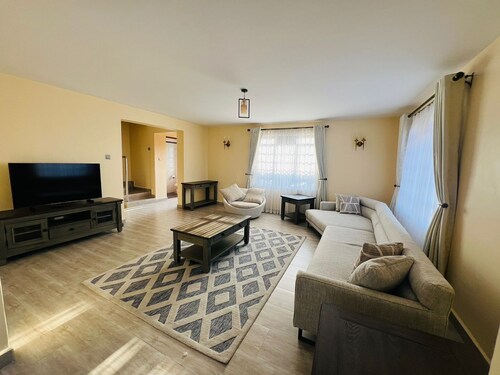 Elegant 4BR Villa with Private Pool near JKIA – Greenpark, Athi River