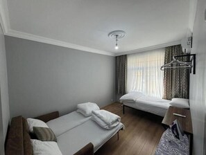 4 Schlafzimmer, Bügeleisen/Bügelbrett, WLAN, Bettwäsche