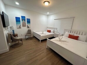 3 bedrooms, iron/ironing board, WiFi, bed sheets