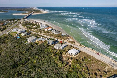 Oceanfront Beach House in St. Augustine | Sleeps 10
