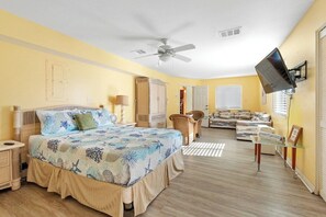 4 bedrooms, free WiFi, bed sheets