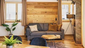 Fernseher, Kamin, Arbeitsbereiche