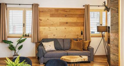 ALTE MÜHLE LOFT – Balkon & Bachblick