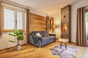 Fernseher, Kamin, Arbeitsbereiche