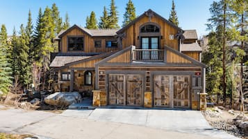 Casa (5 Bedrooms) | Exterior