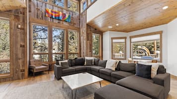 Casa (5 Bedrooms) | Fachada