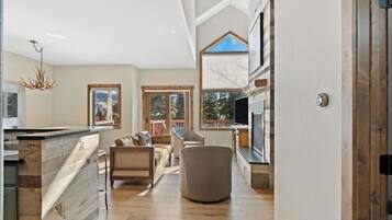 Studio (4 Bedrooms) | Eksterior