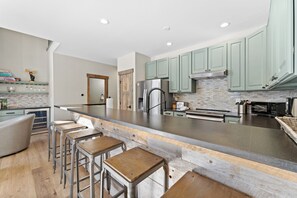 สตูดิโอ (4 Bedrooms) | บริเวณภายนอก