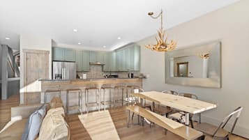 Studio (4 Bedrooms) | Property amenity