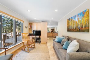 House (4 Bedrooms) | Property amenity - 11apck4 (Keystone)
