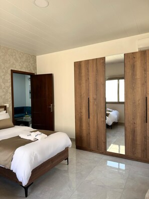 2 bedrooms, iron/ironing board, WiFi, bed sheets