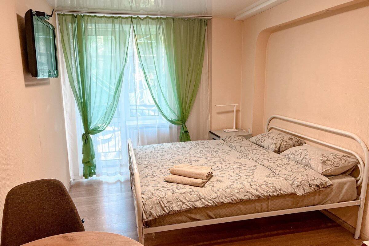 Standard Double Room | In-room safe, iron/ironing board, free WiFi