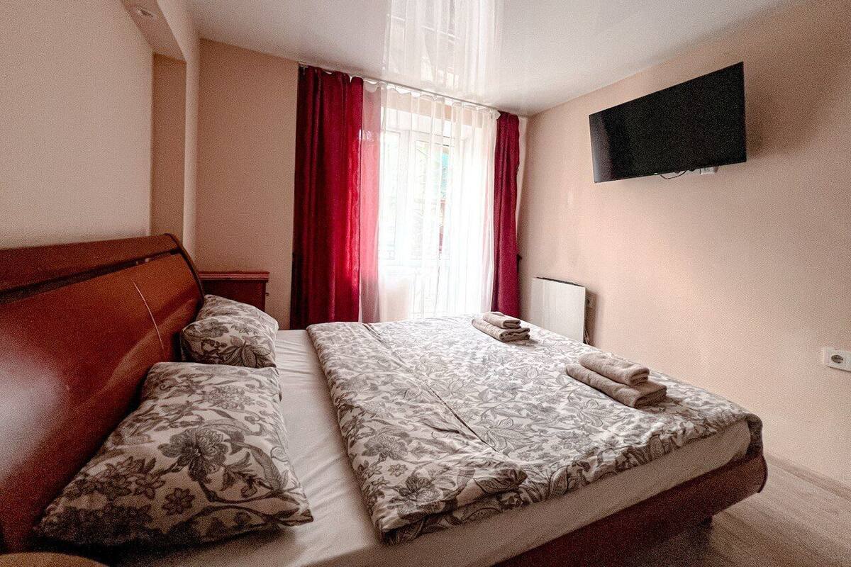Superior Double Room | In-room safe, iron/ironing board, free WiFi