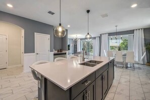 Interior - 6 Bedrooms/ 5 Bedrooms/ Champions Gate (689 WS) (Kissimmee)
