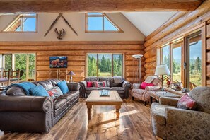 テレビ、テレビゲーム、テーブルサッカー台