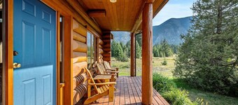 Maple & Moose | Hot Tub | Yard | Mountain Views