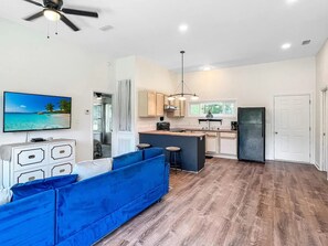 House | 1 bedroom, Internet - Charming Back House Min From Shopping Beaches (Fairhope)