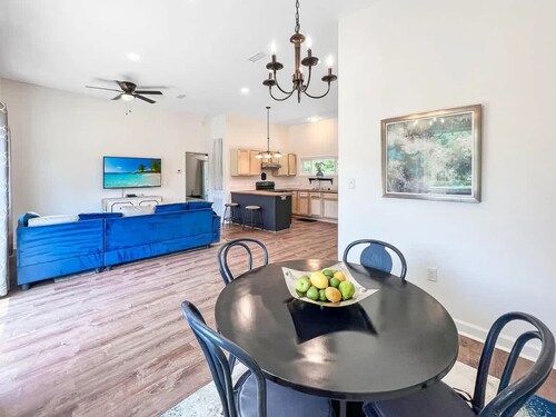 Charming Back House Min From Shopping Beaches