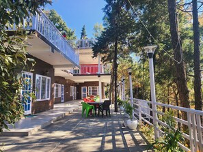 Fachada da propriedade
