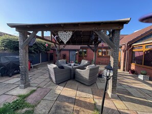 Terrace/patio - Pentre Country Studio (Wrexham)