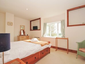 3 bedrooms, individually decorated, individually furnished, free WiFi