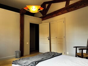 4 chambres, fer et planche Ă repasser, accĂšs Internet, draps fournis