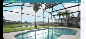 Piscina externa