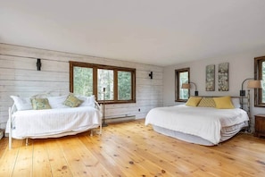 4 bedrooms, WiFi, bed sheets