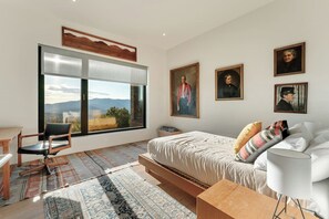 2 bedrooms, WiFi, bed sheets - Sky Zen - Ridge Line Retreat (Warren)