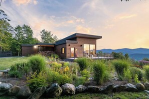 Exterior - Sky Zen - Ridge Line Retreat (Warren)