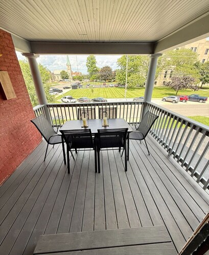 2 bedroom Downtown Sandusky