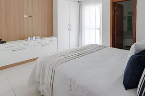 2 室のベッドルーム、アイロン / アイロン台、インターネット、ベッドシーツ