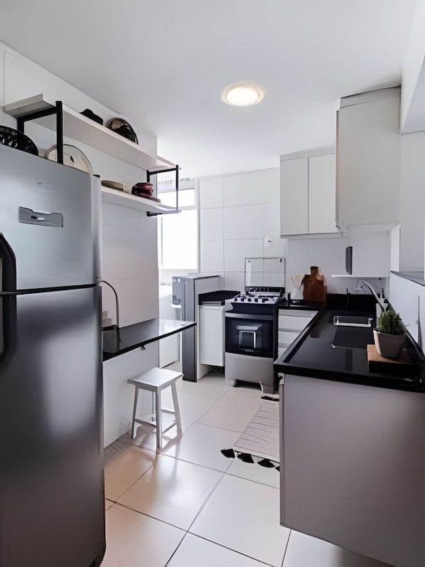Fridge, microwave, oven, coffee/tea maker
