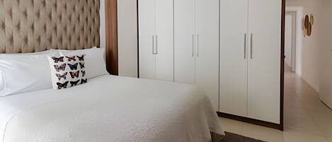 2 chambres, fer et planche Ă repasser, accĂšs Internet, draps fournis