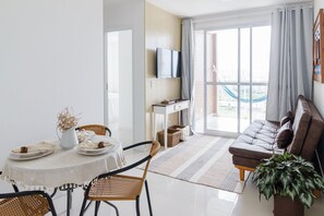 Living area - Balcony Hammock • Sea View • Ed. Palmer • NOMDS (Vila Velha)