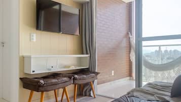 2 bedrooms, bed sheets