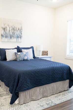 5 bedrooms, desk, iron/ironing board, free WiFi
