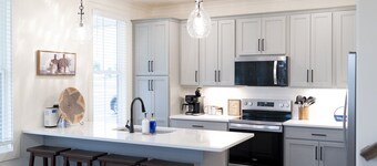 Cozy 5bd/5ba - Close to Vet School & TigerTransit